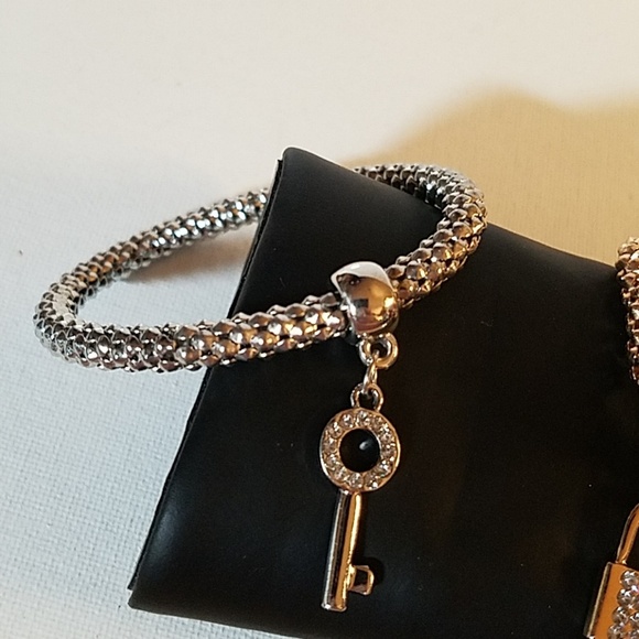 Gold & Silver Tone Stretchy Lock & Key 8" Set of 2 - Picture 2 of 3